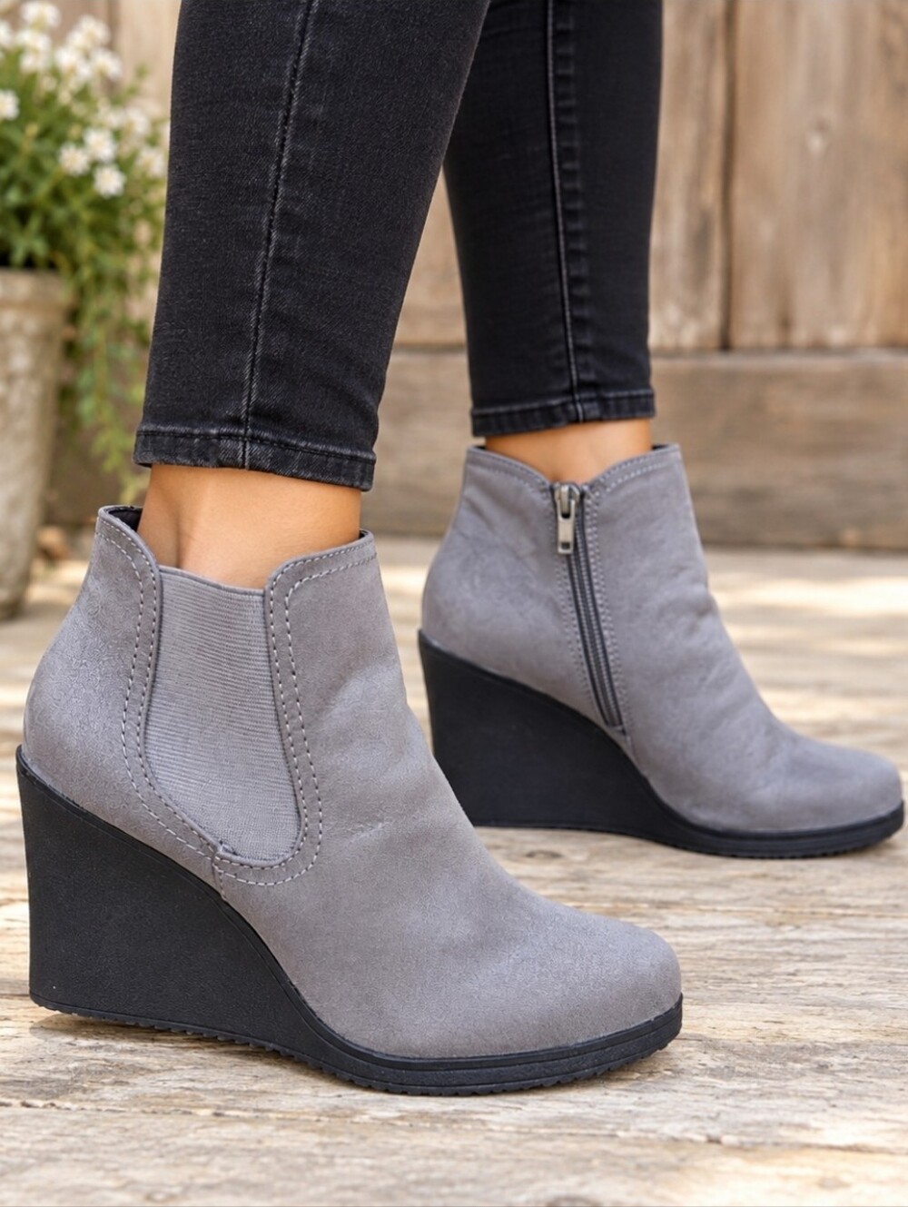 White Mountain NEW Solange Y2K Boho Minimalist Comfort Wedge Bootie 7.5M